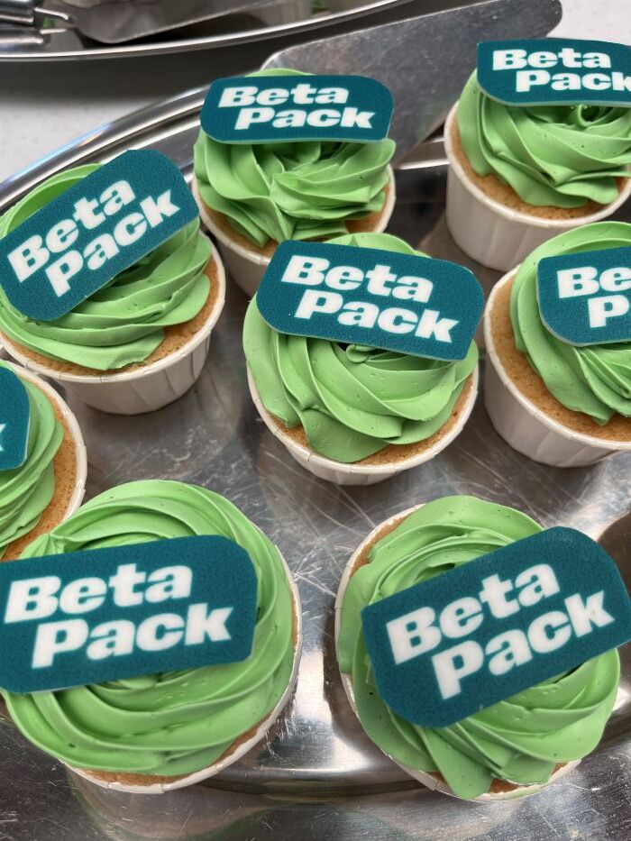 Nyt logo BetaPack - Grønne cupcakes